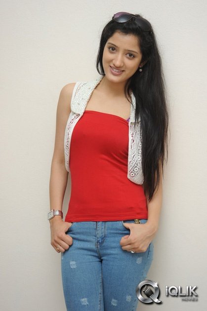 Richa-Panai-at-Chandamama-Kathalu-Preview-Meet